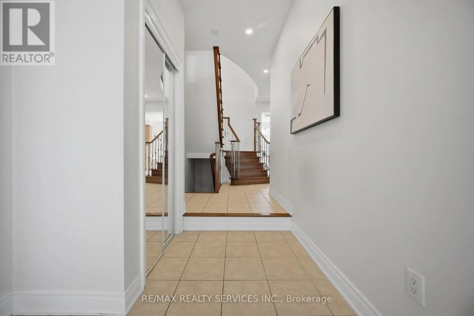 68 SOUTHLAKE BOULEVARD
