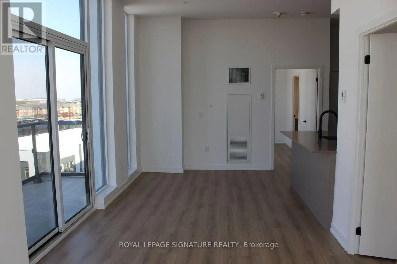 615 - 10 LAGERFIELD DRIVE