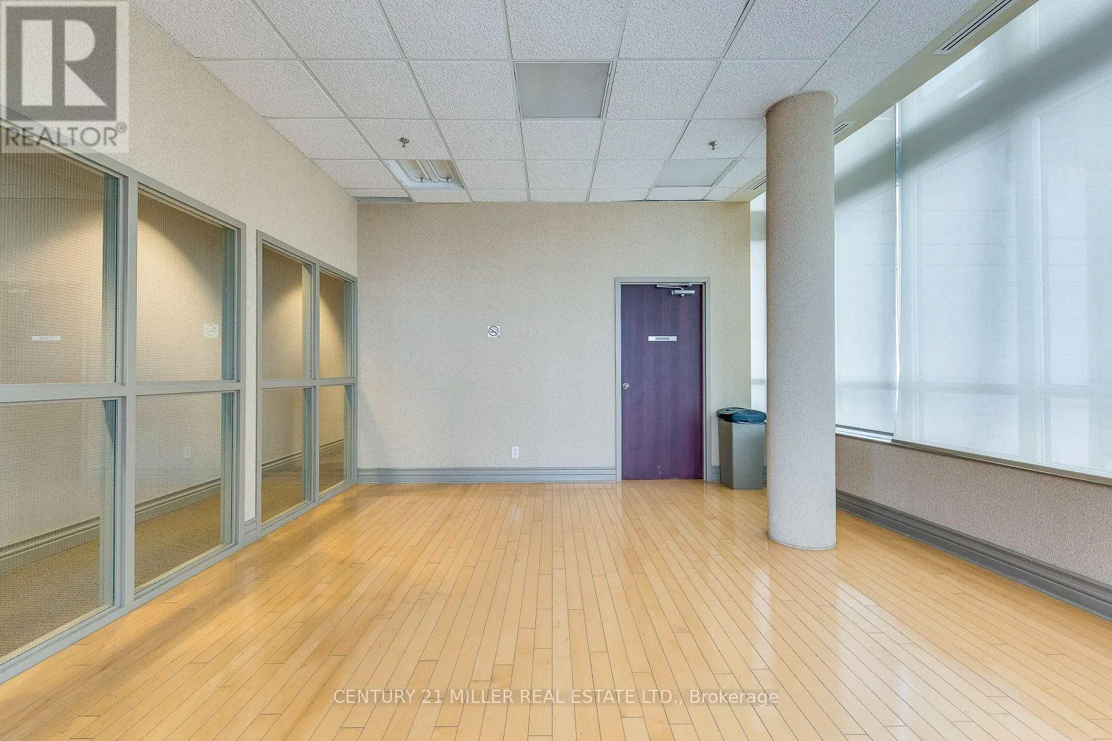 2010 - 335 RATHBURN ROAD W