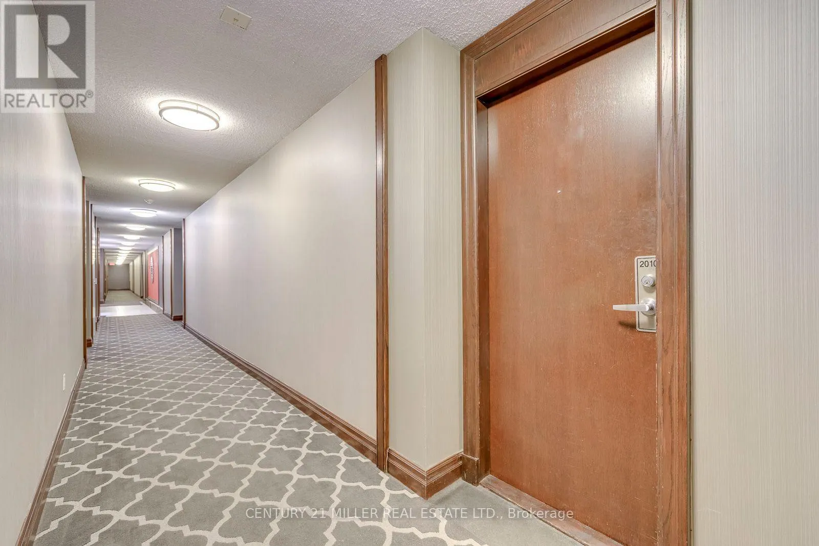 2010 - 335 RATHBURN ROAD W