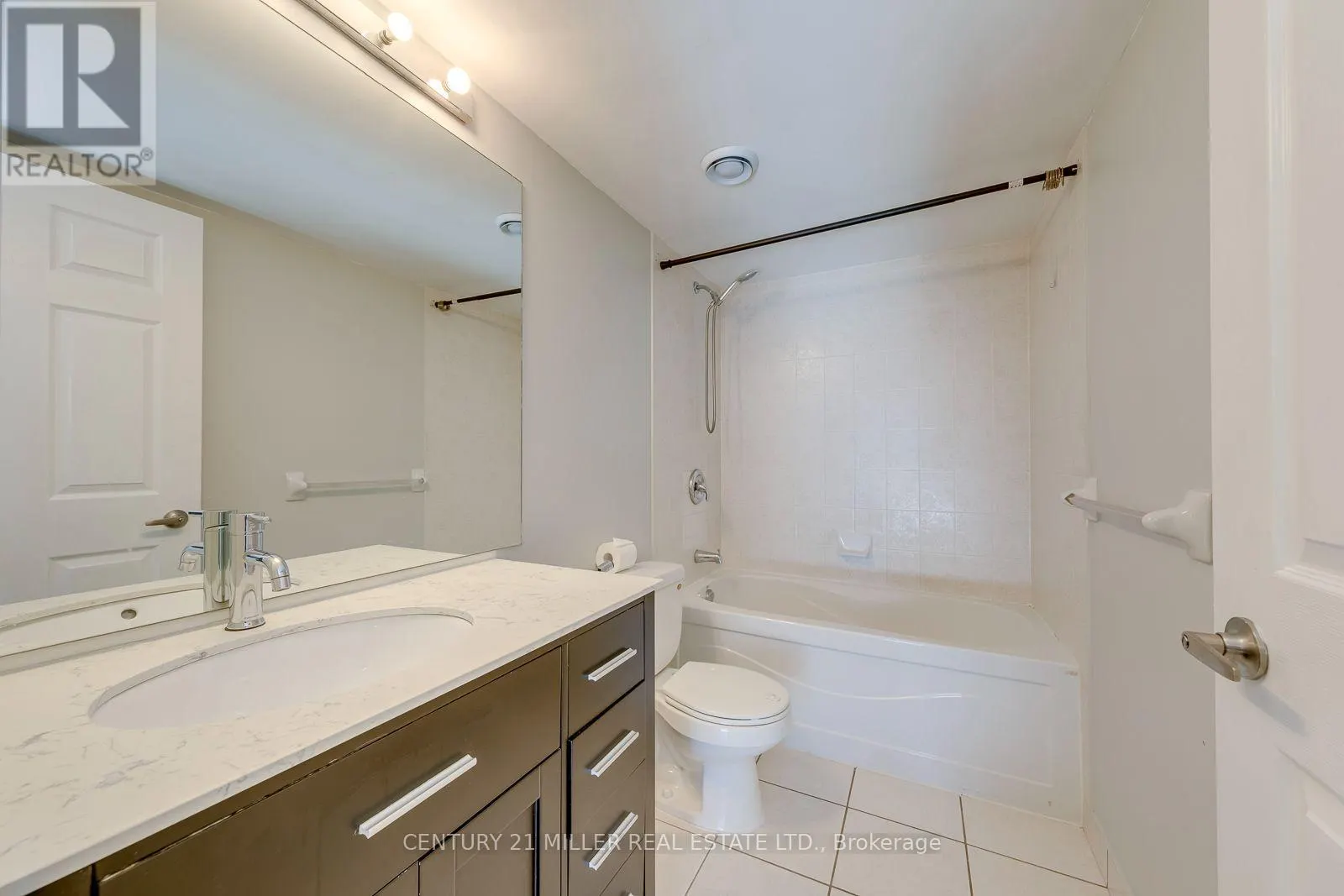 2010 - 335 RATHBURN ROAD W