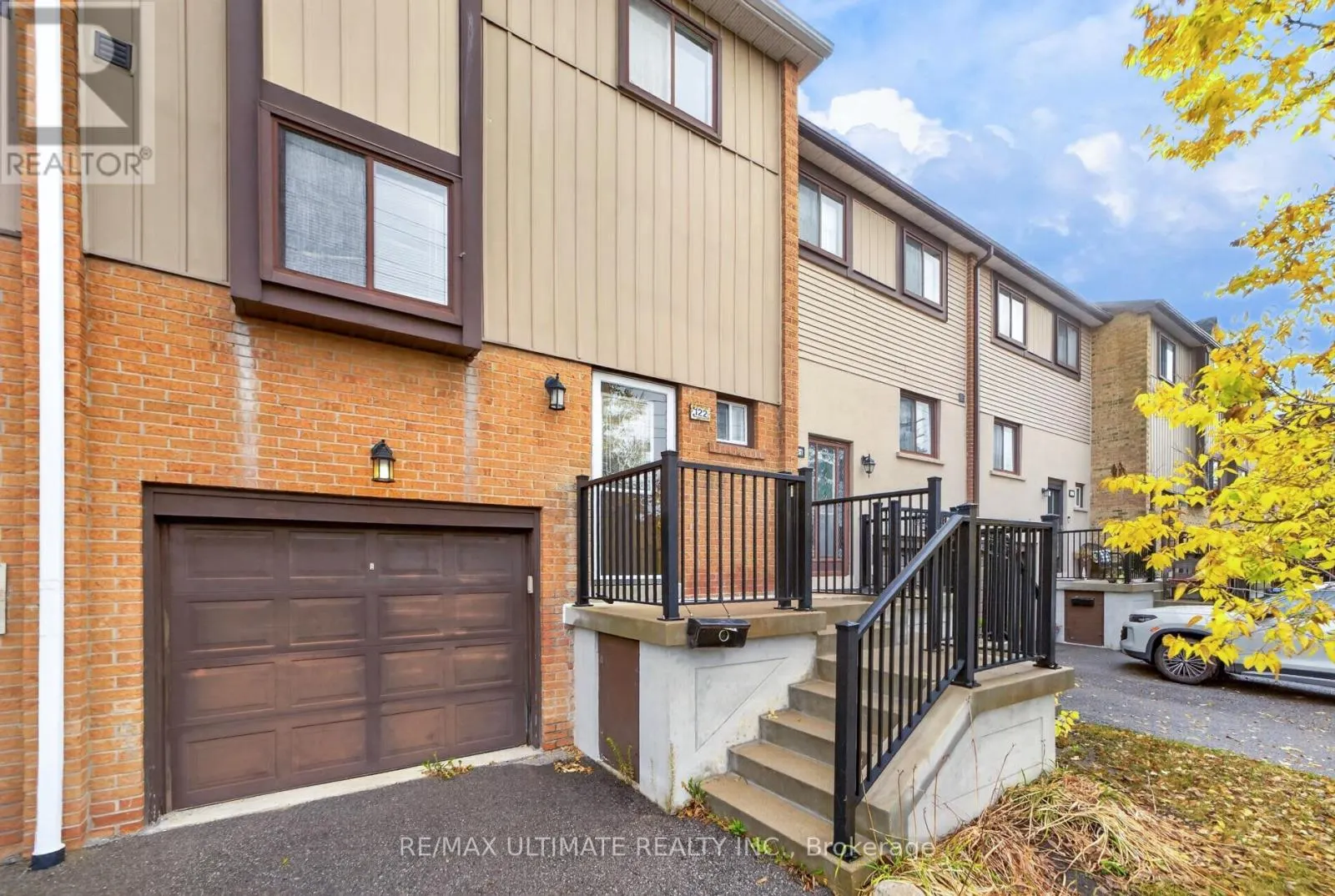 122 MOREGATE CRESCENT