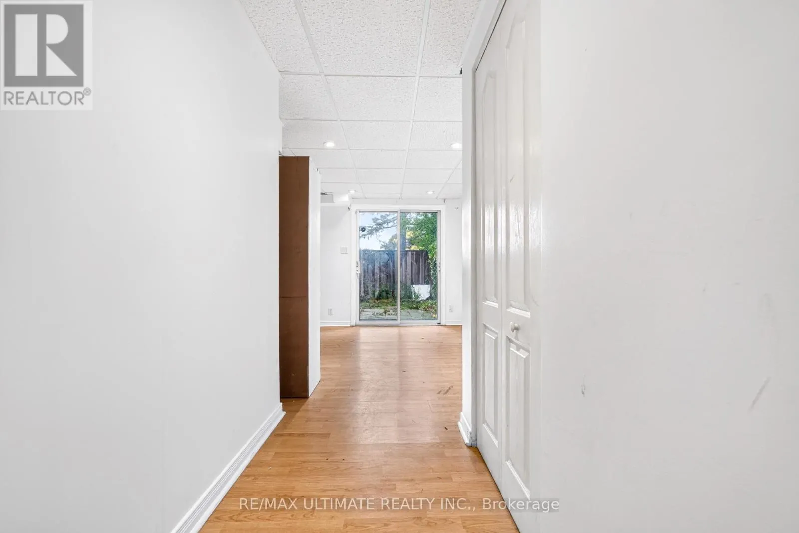 122 MOREGATE CRESCENT