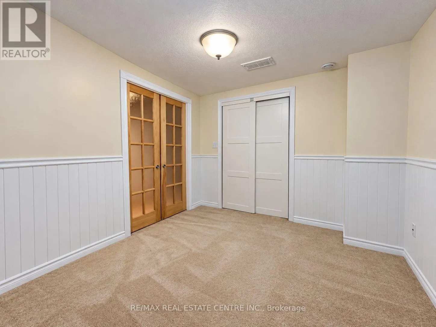 1302 RENFIELD DRIVE