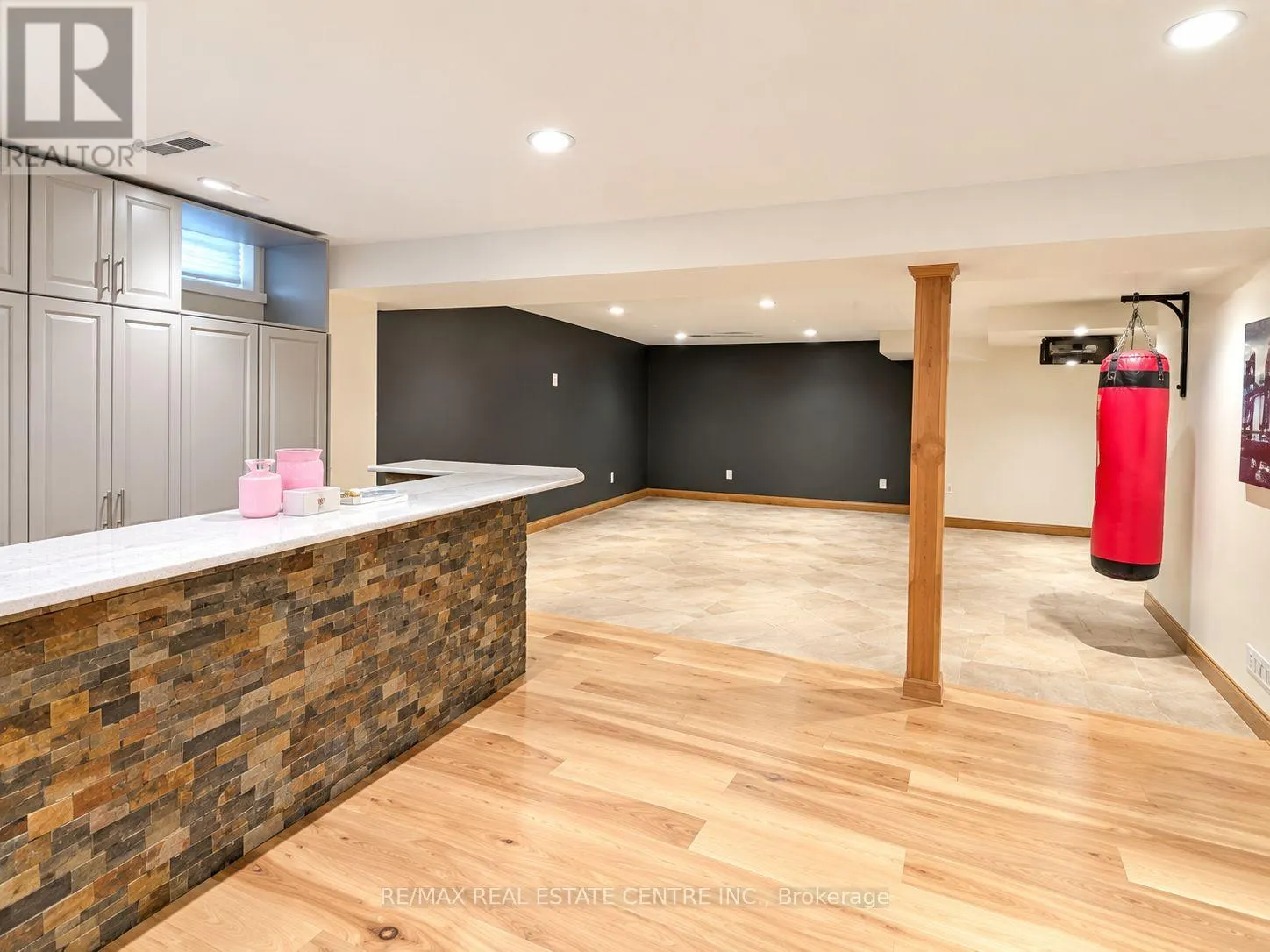 1302 RENFIELD DRIVE