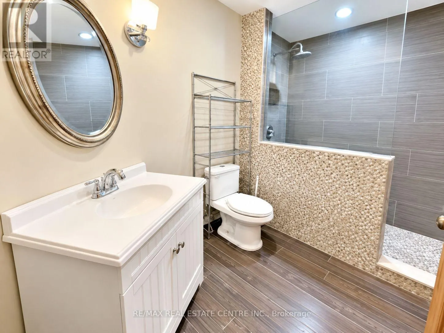 1302 RENFIELD DRIVE