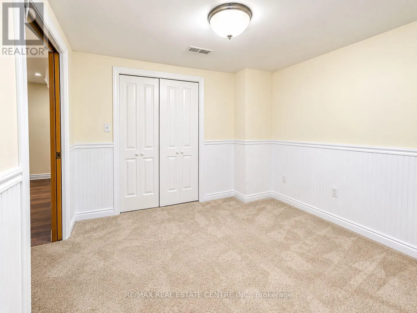1302 RENFIELD DRIVE