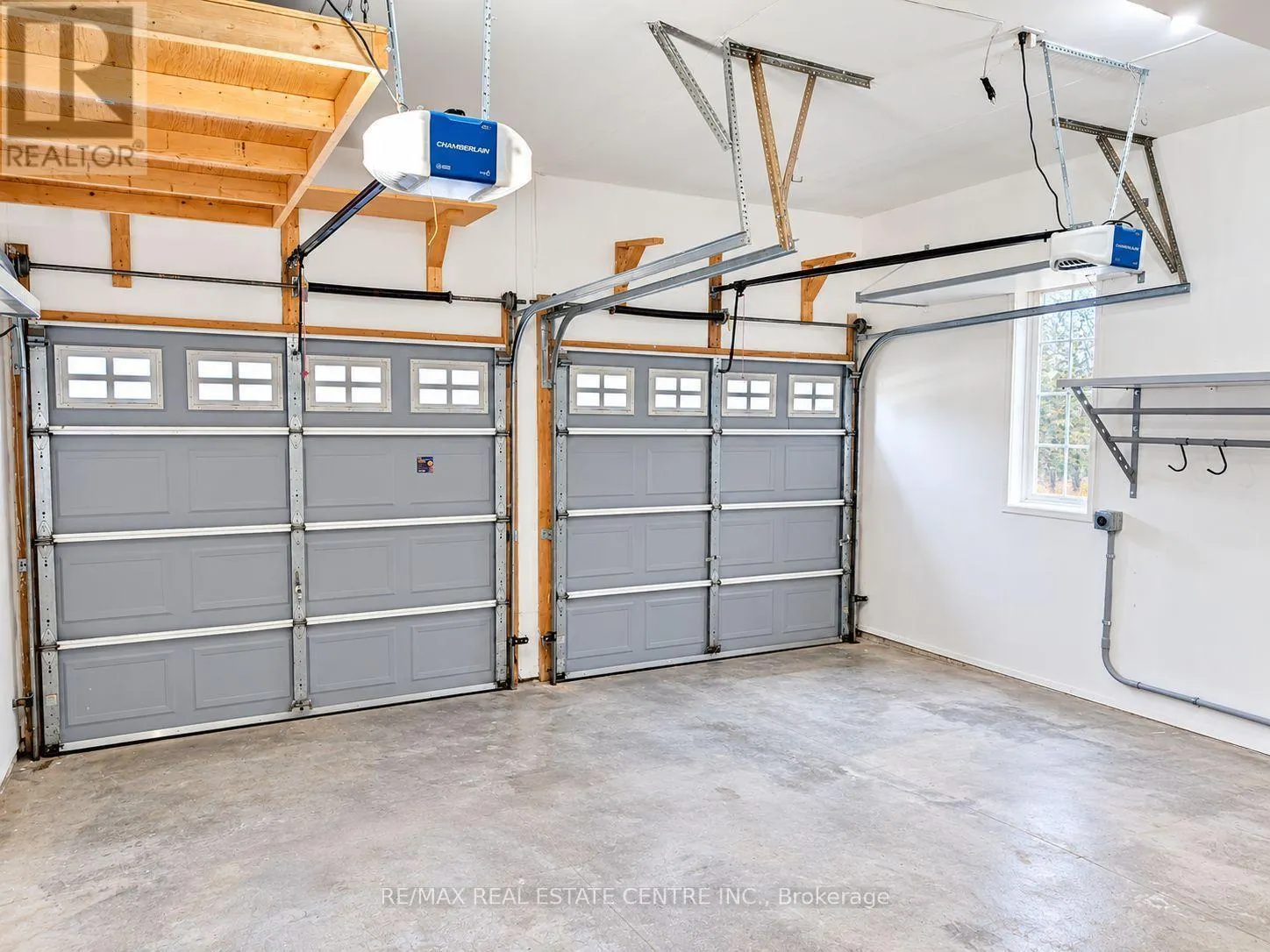 1302 RENFIELD DRIVE