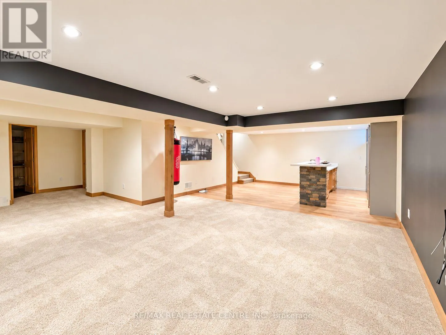 1302 RENFIELD DRIVE