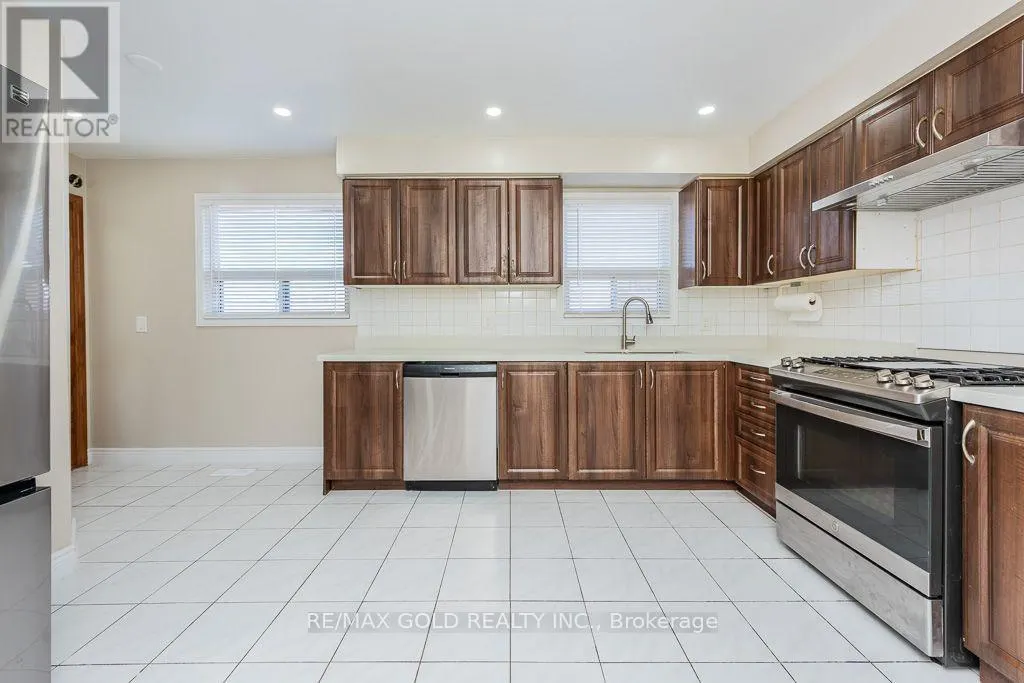 7283 SIGSBEE DRIVE