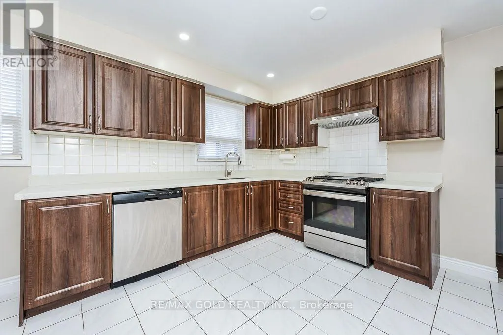 7283 SIGSBEE DRIVE