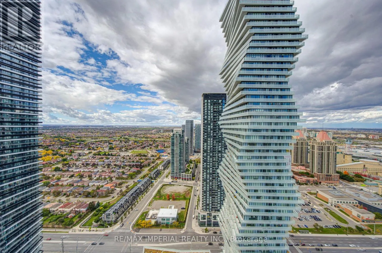 3811 - 3883 QUARTZ ROAD