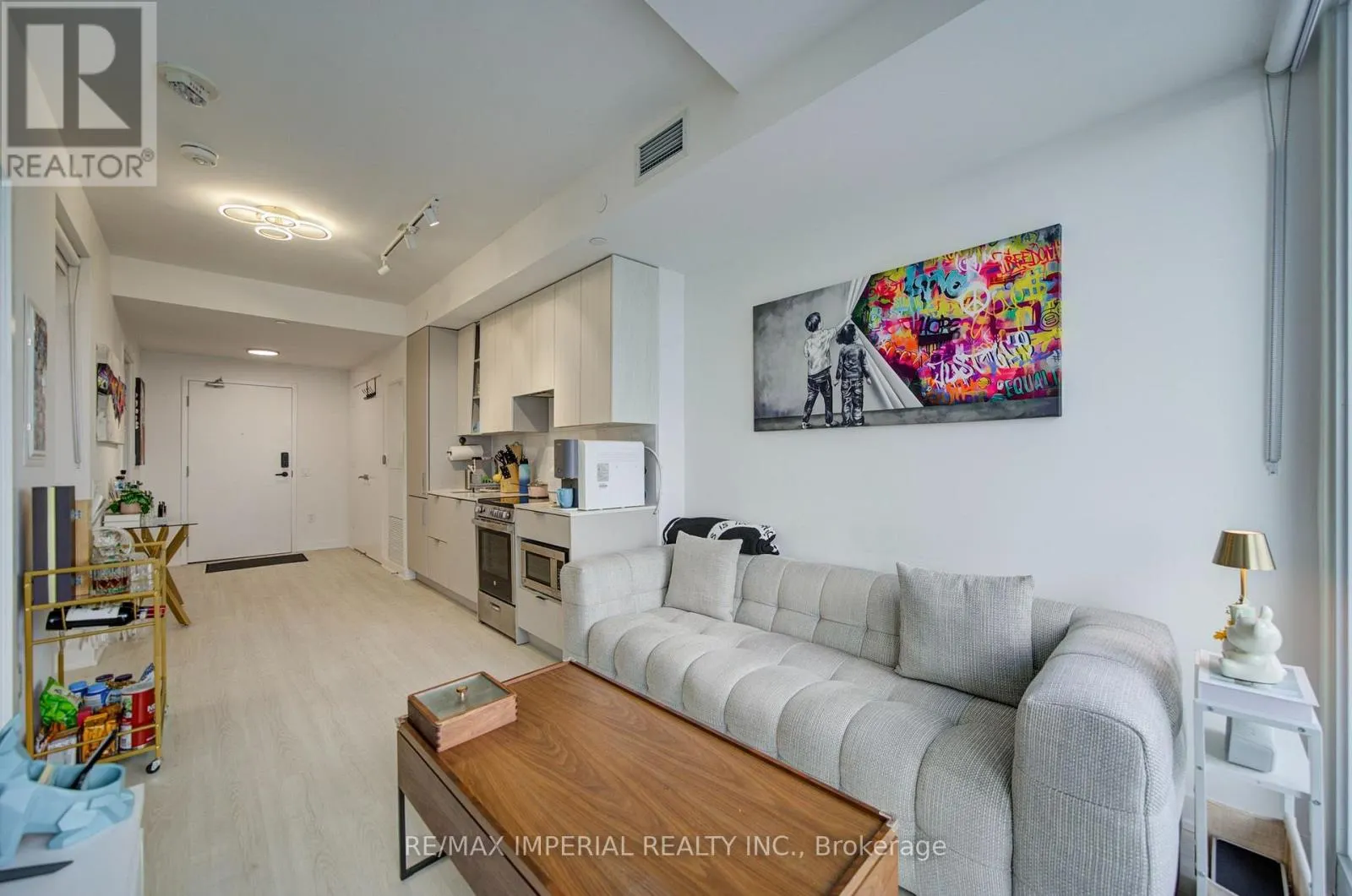 3811 - 3883 QUARTZ ROAD