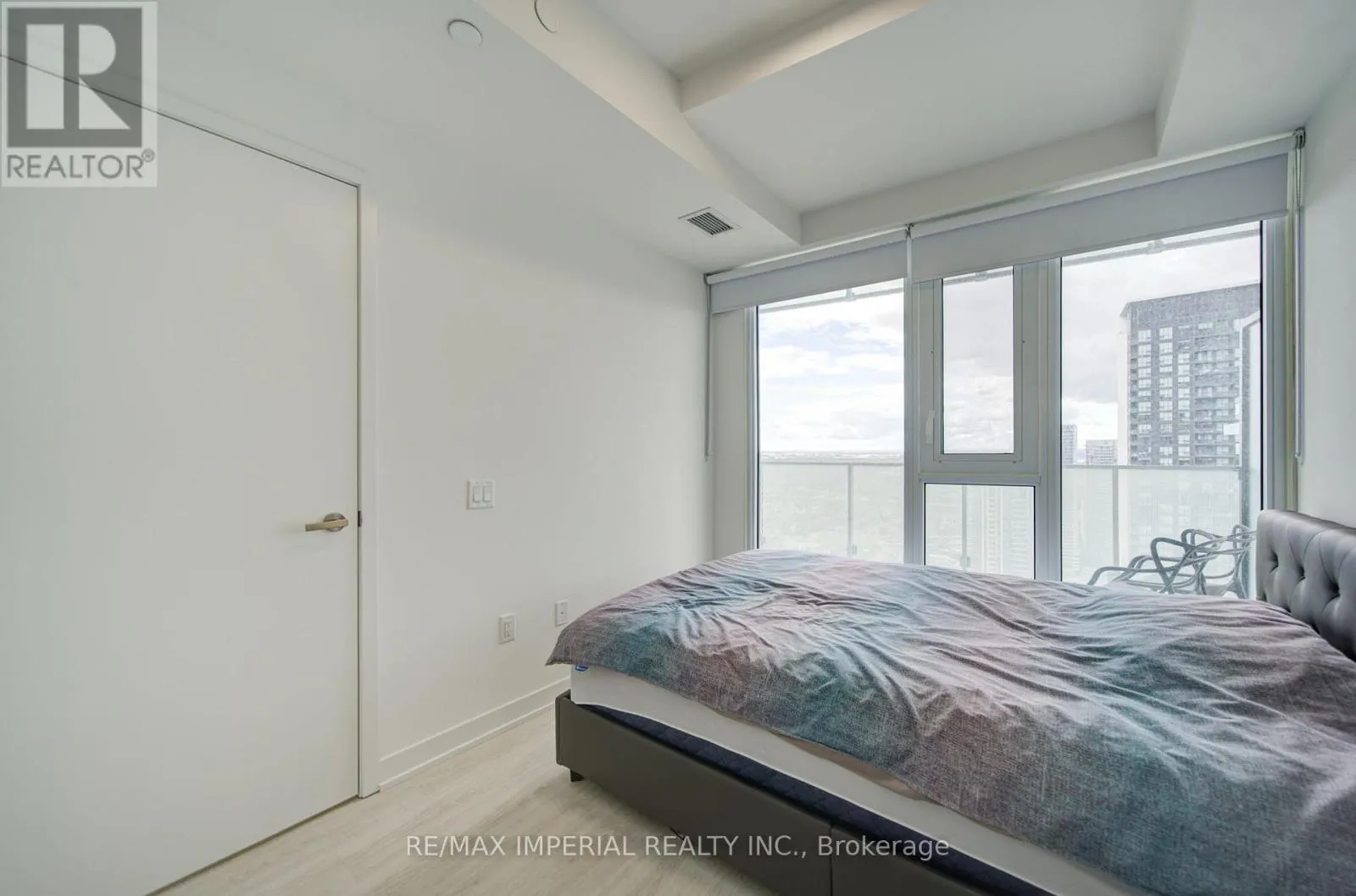 3811 - 3883 QUARTZ ROAD