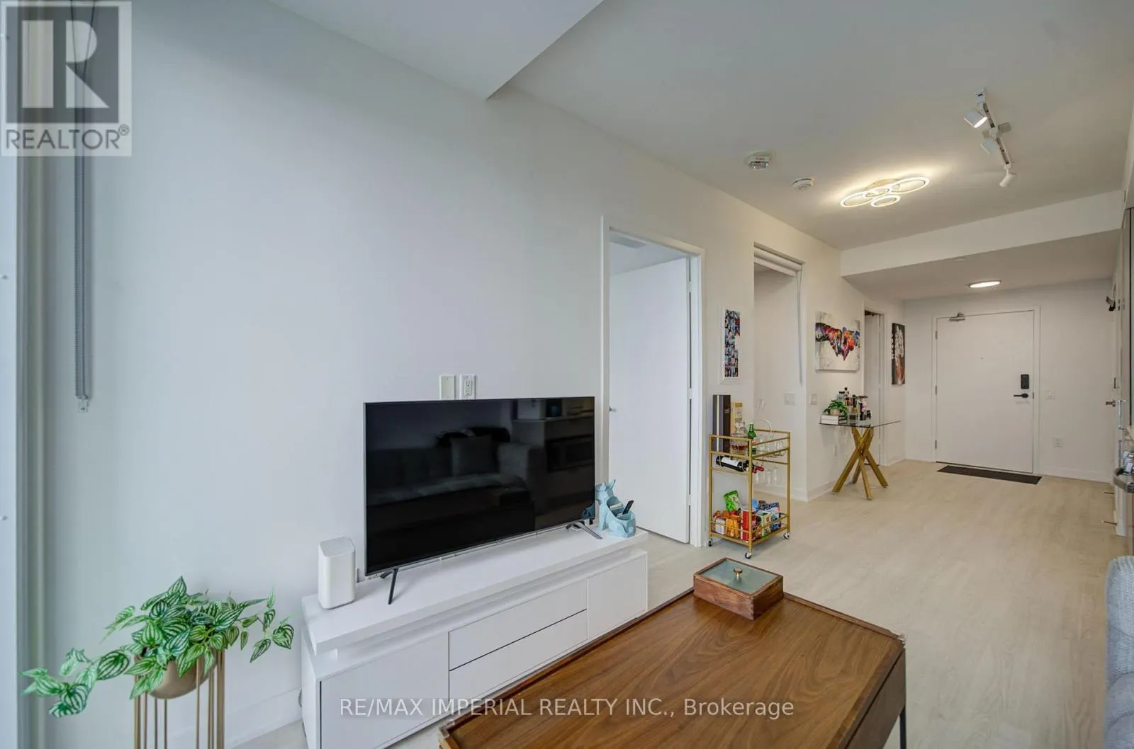 3811 - 3883 QUARTZ ROAD