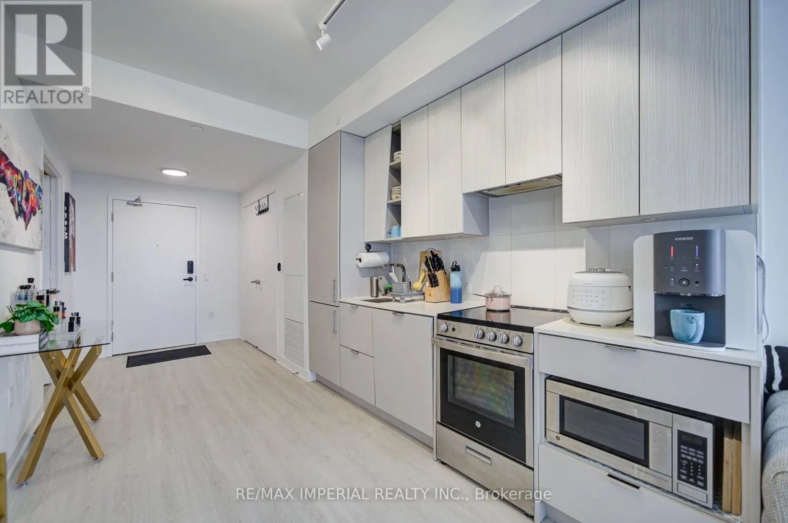 3811 - 3883 QUARTZ ROAD