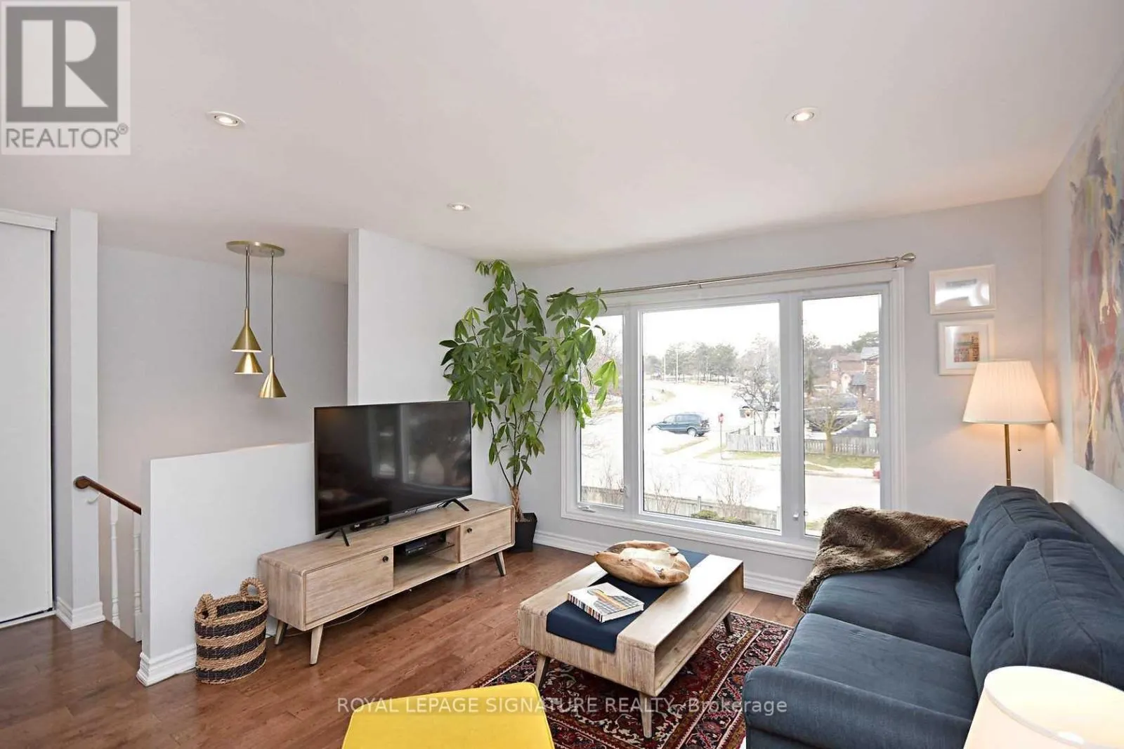 6303 PLOWMANS HEATH