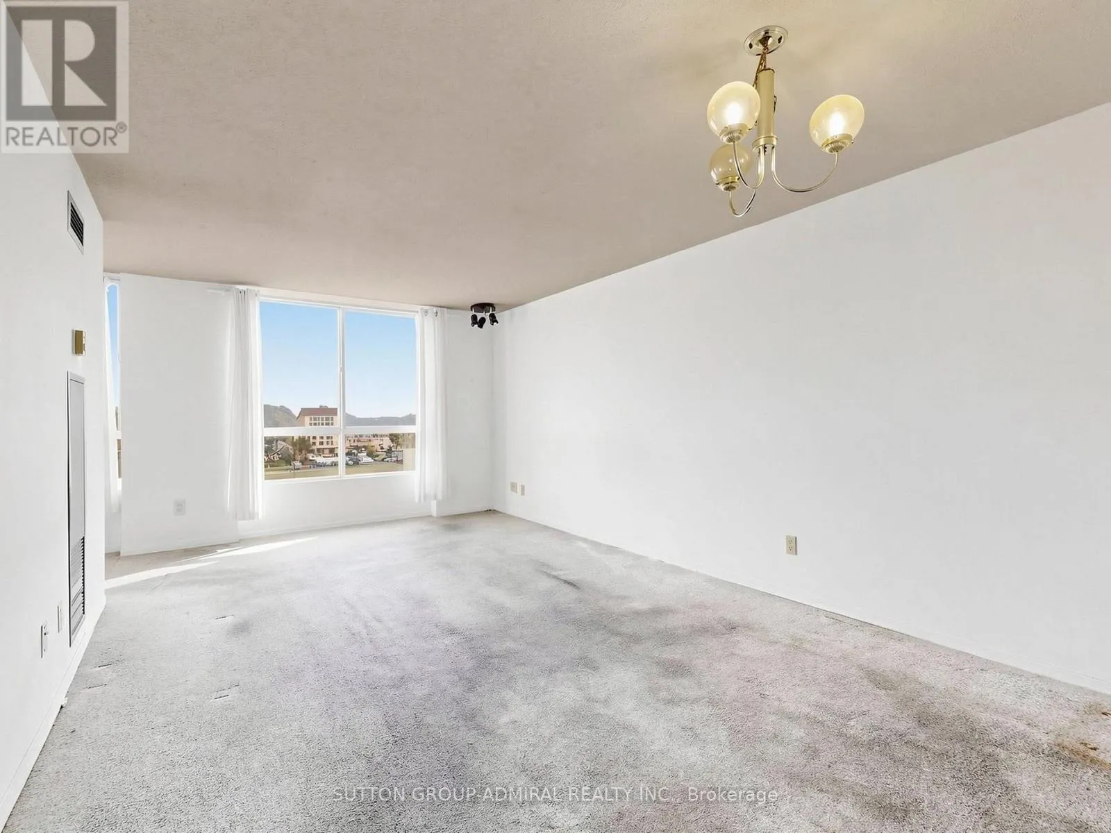 1108 - 2470 EGLINTON AVENUE