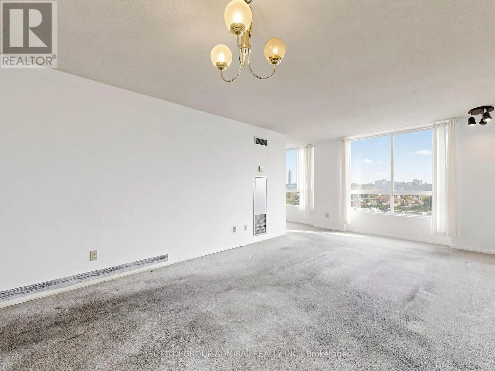 1108 - 2470 EGLINTON AVENUE