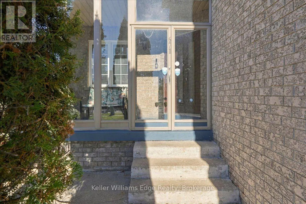 671 TWAIN AVENUE