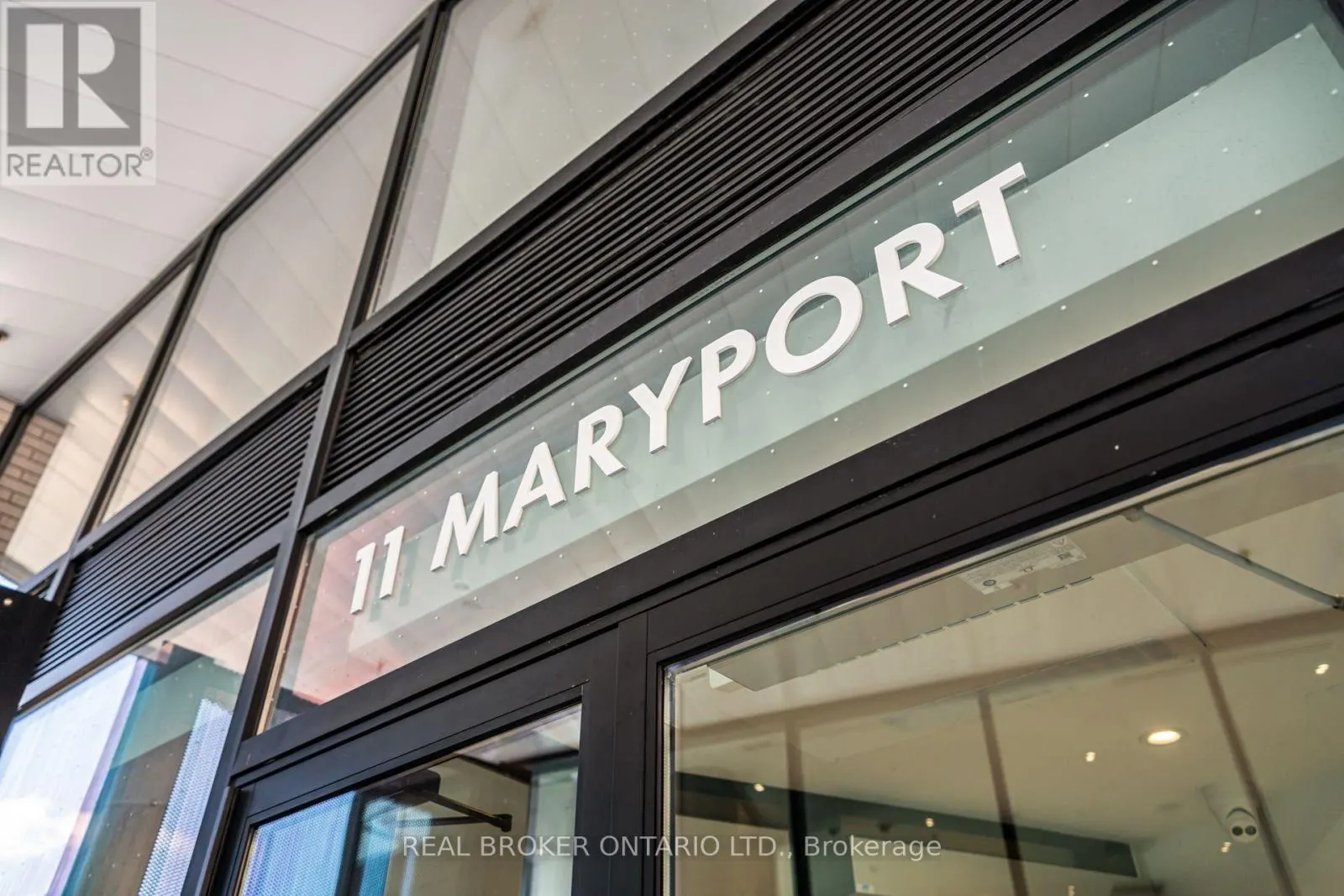 208 - 11 MARYPORT AVENUE