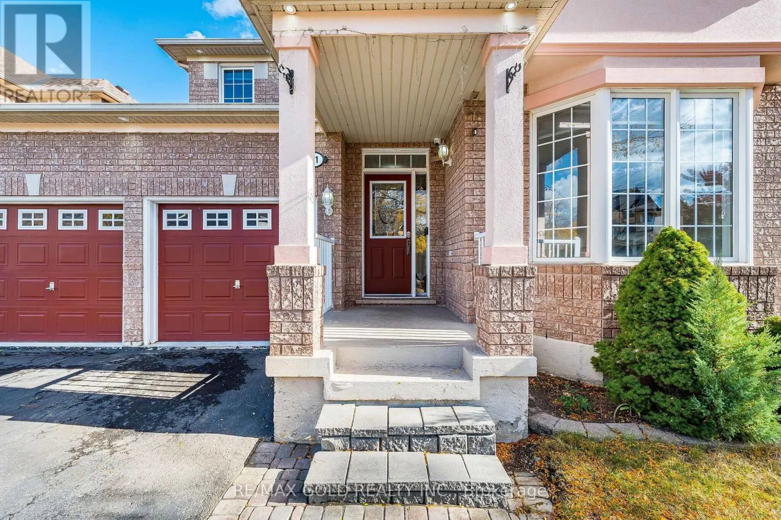 21 MISTYBROOK CRESCENT
