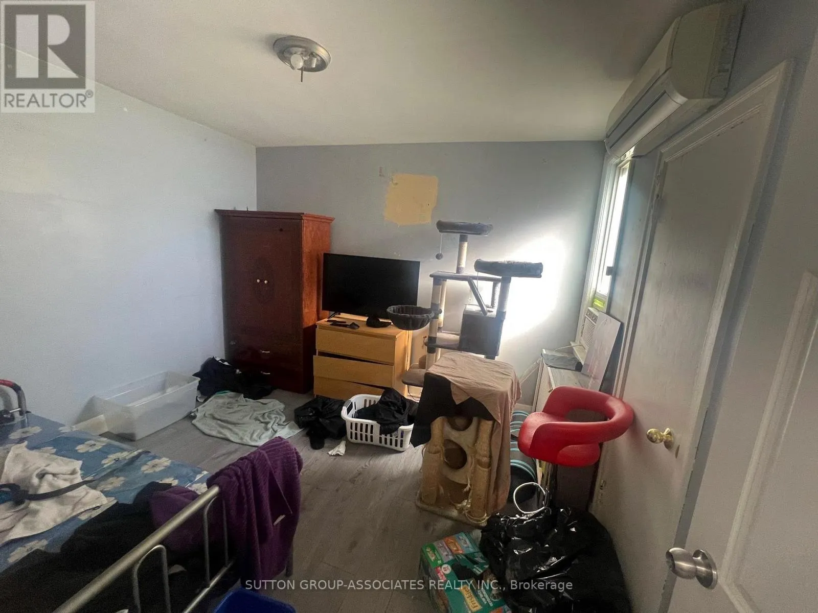 2595 EGLINTON AVENUE W