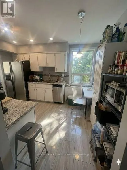 2595 EGLINTON AVENUE W