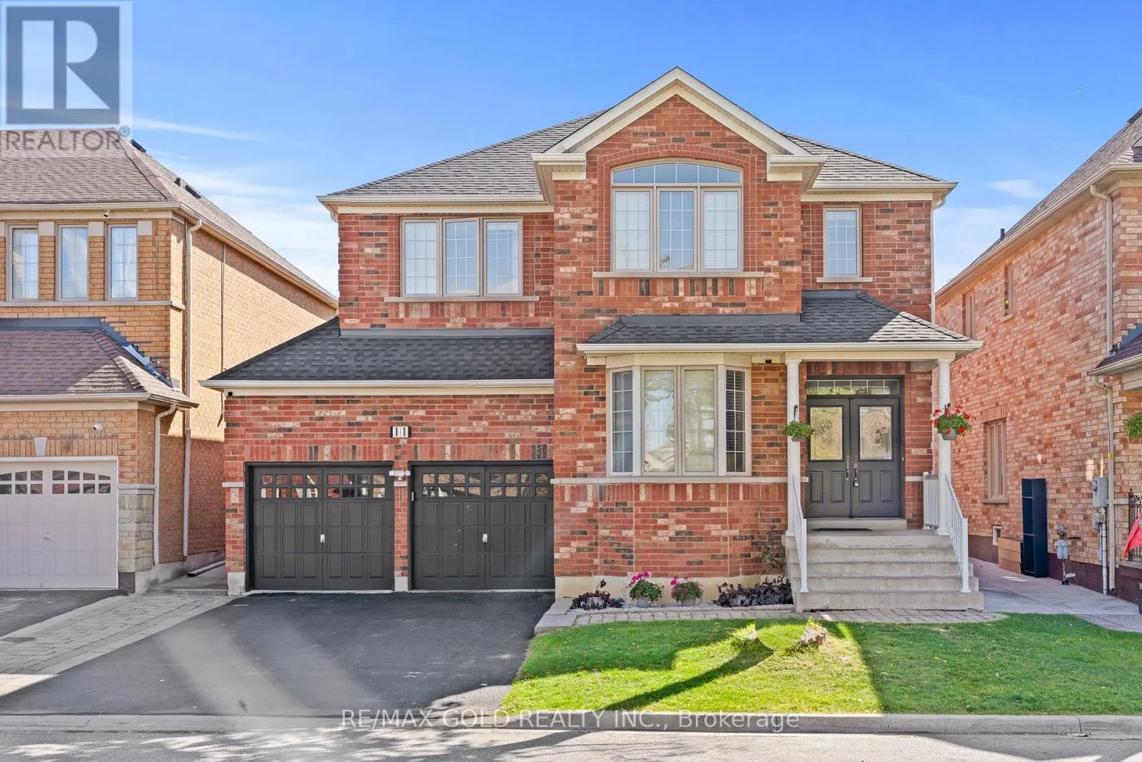 11 MAPLE VALLEY STREET