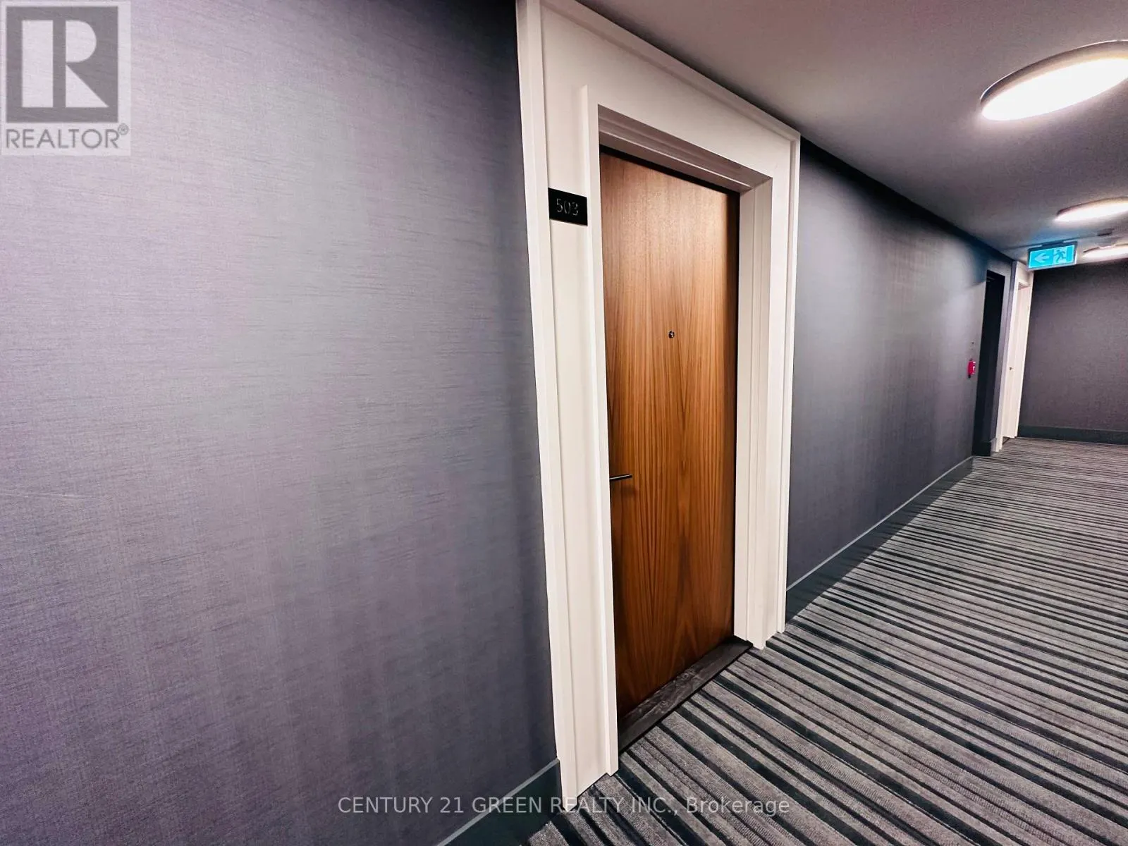503 - 10 LAGERFELD DRIVE