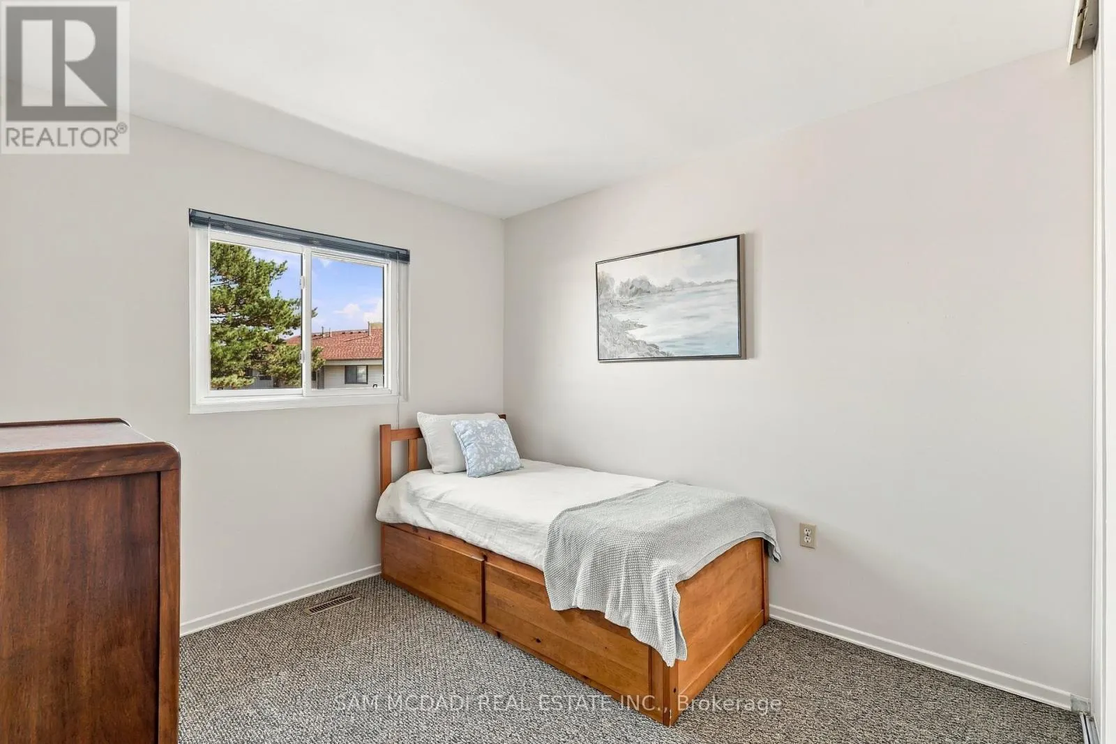 87 - 2779 GANANOQUE DRIVE