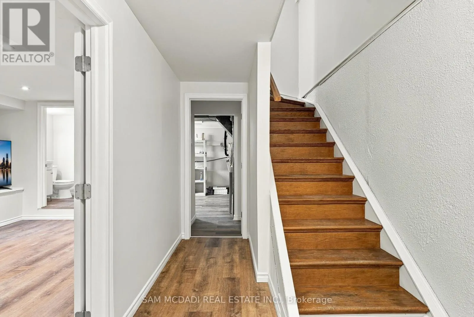 87 - 2779 GANANOQUE DRIVE
