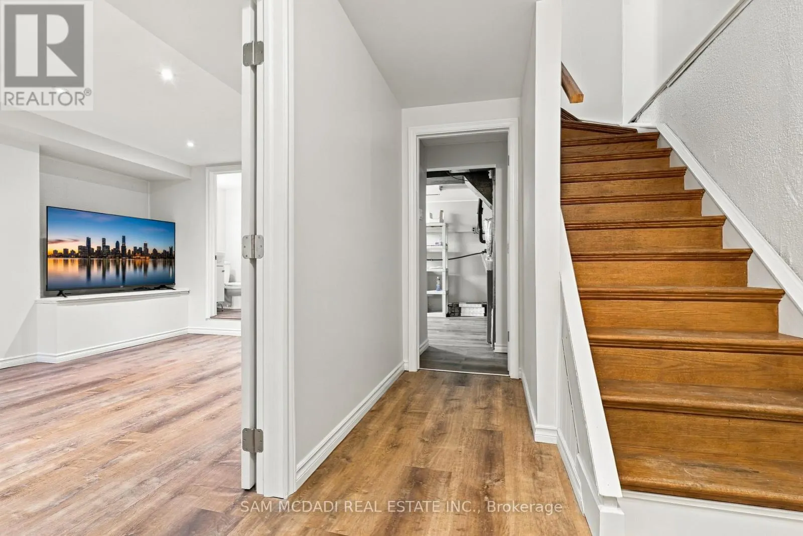 87 - 2779 GANANOQUE DRIVE