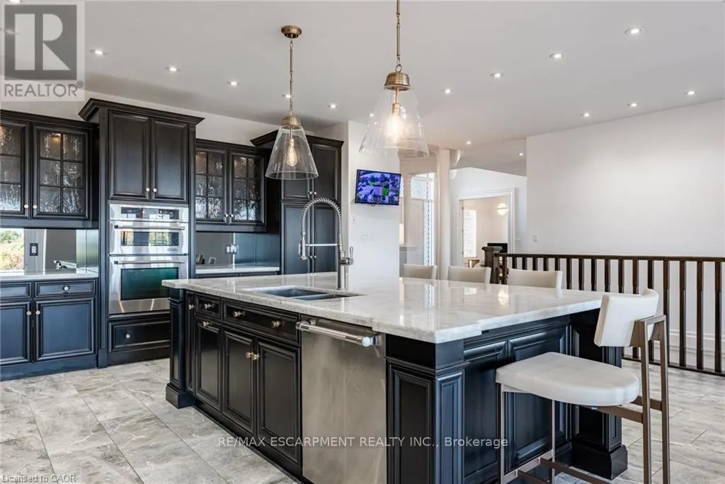 125 STOKES TRAIL
