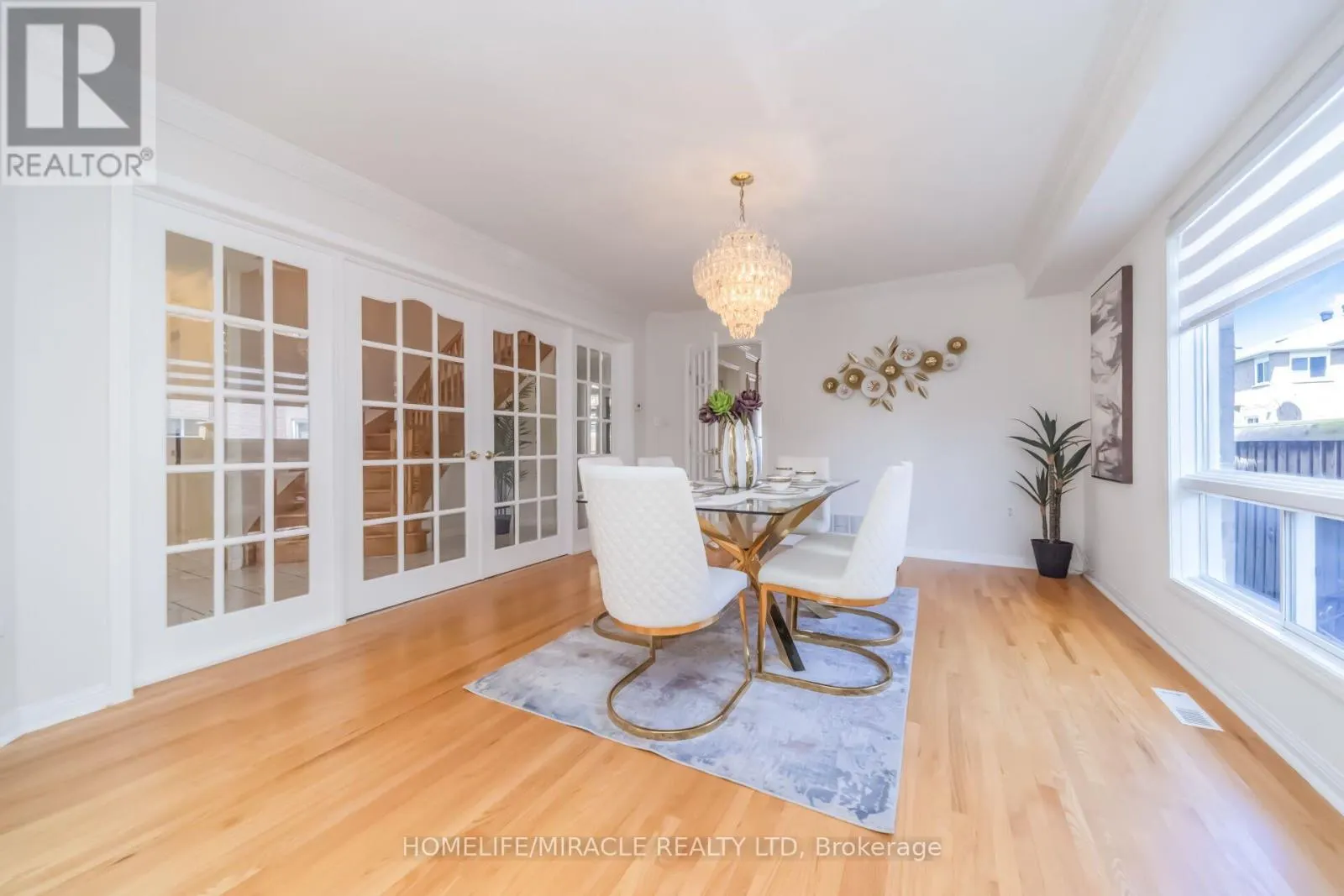 32 GOLD TREE STREET