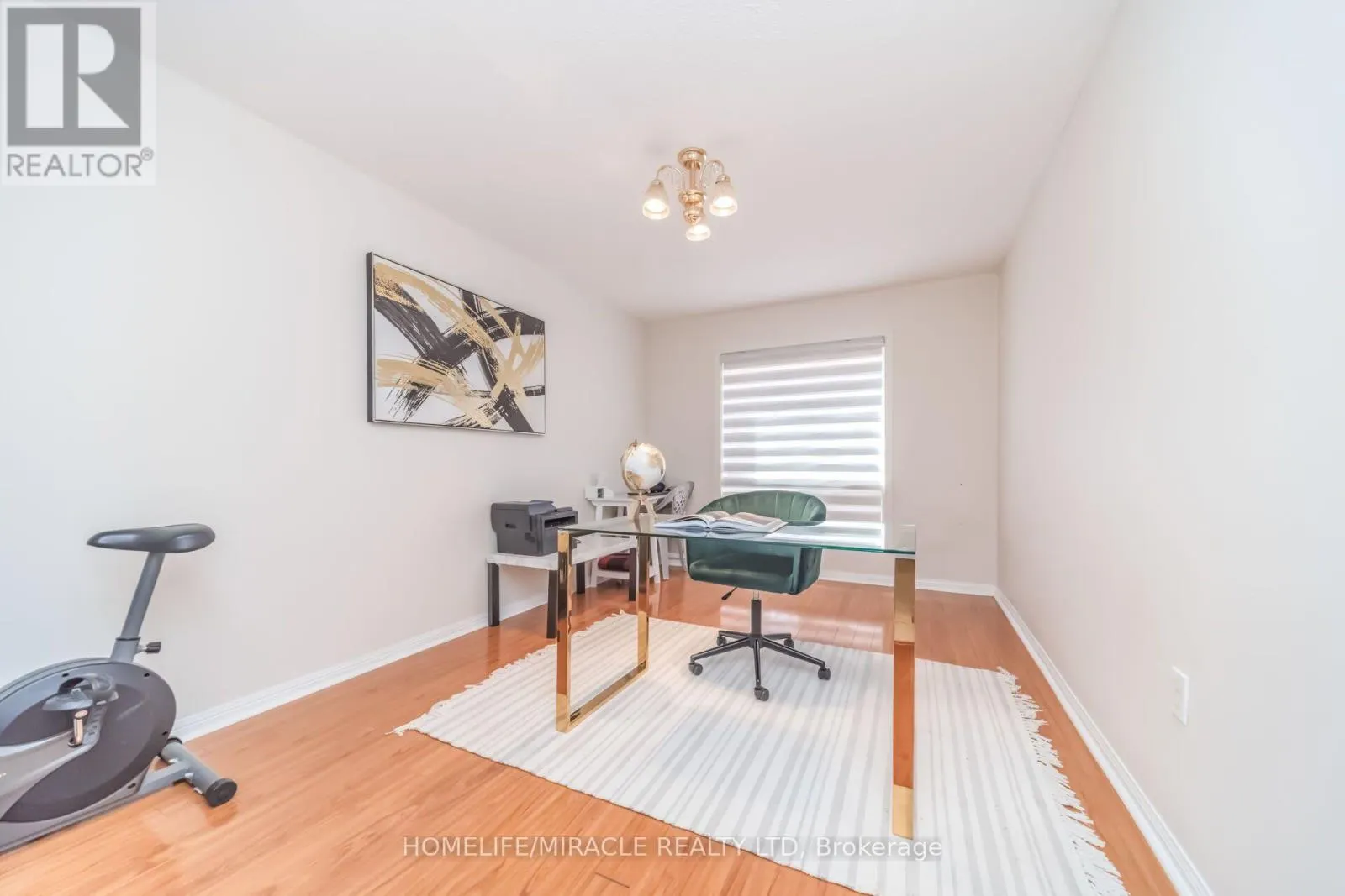 32 GOLD TREE STREET