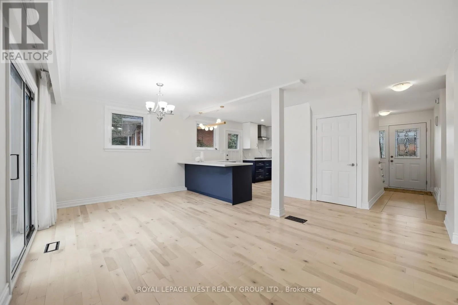 3334 ENNISKILLEN CIRCLE