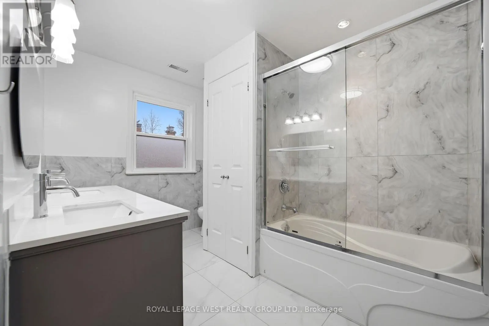 3334 ENNISKILLEN CIRCLE