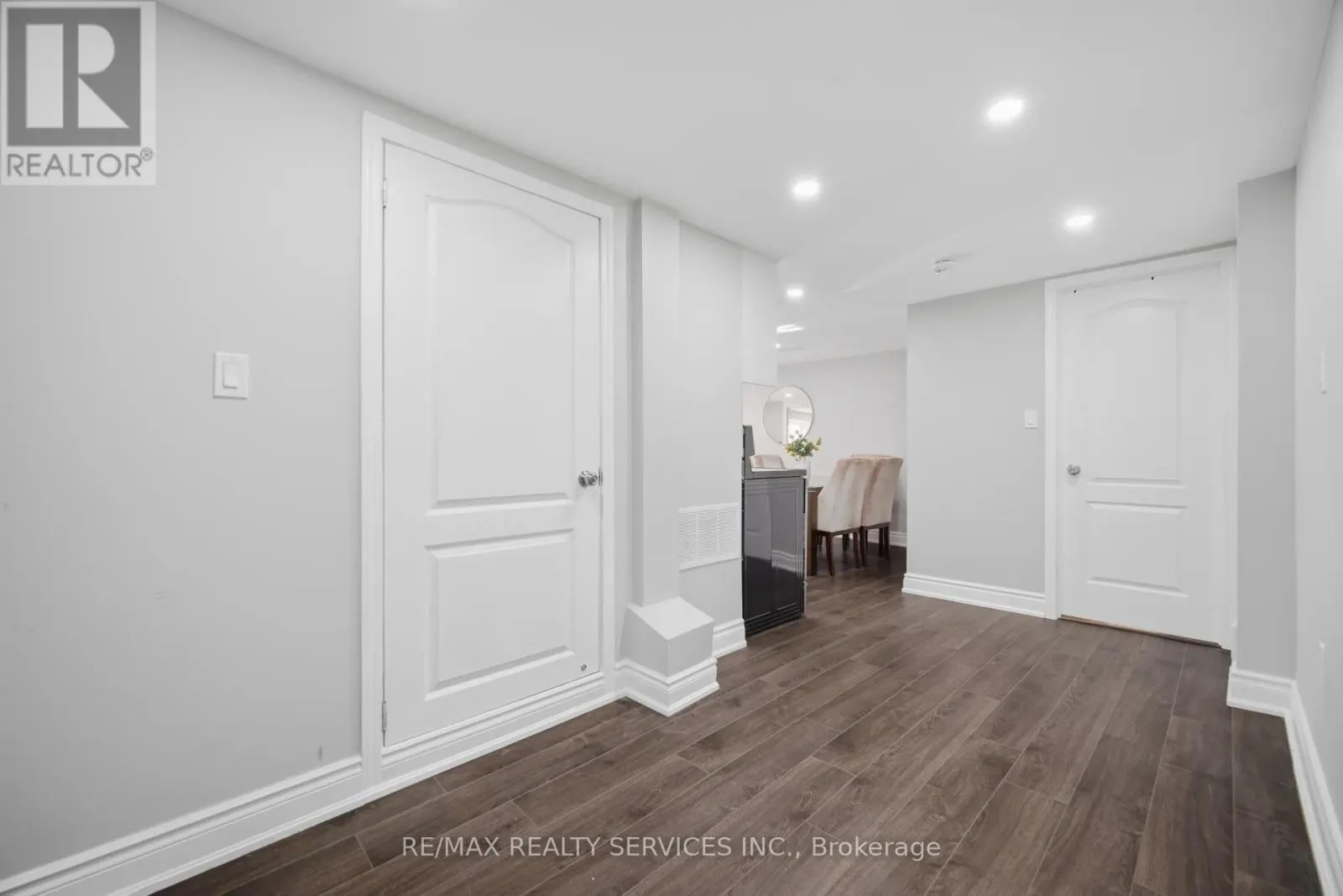 607 WOODWARD AVENUE