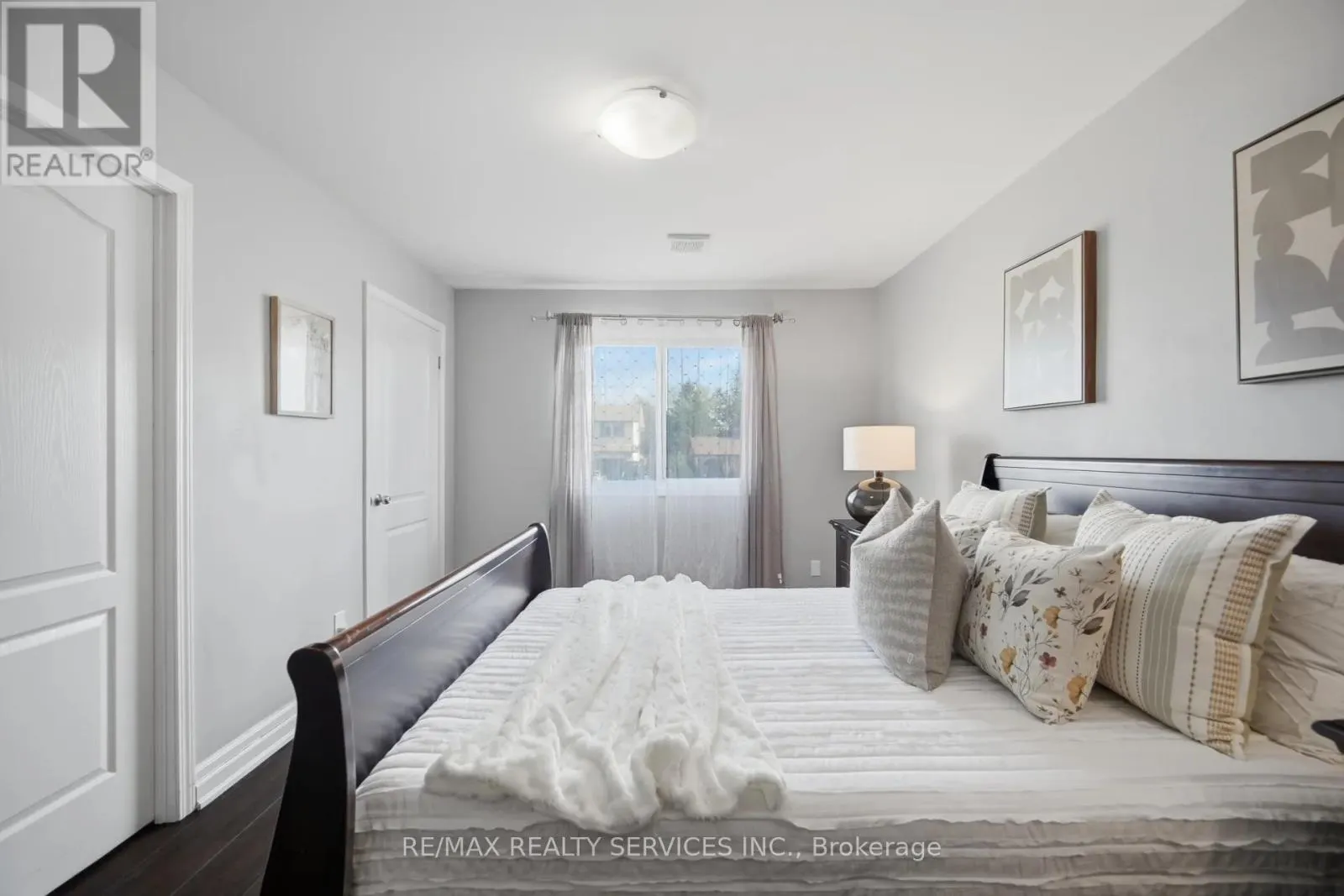 607 WOODWARD AVENUE