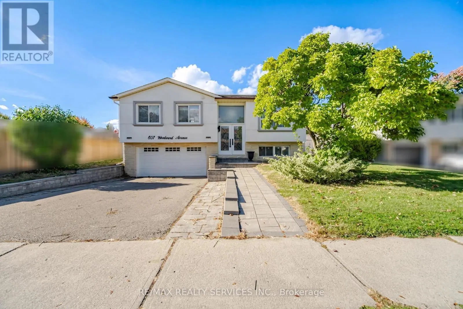 607 WOODWARD AVENUE