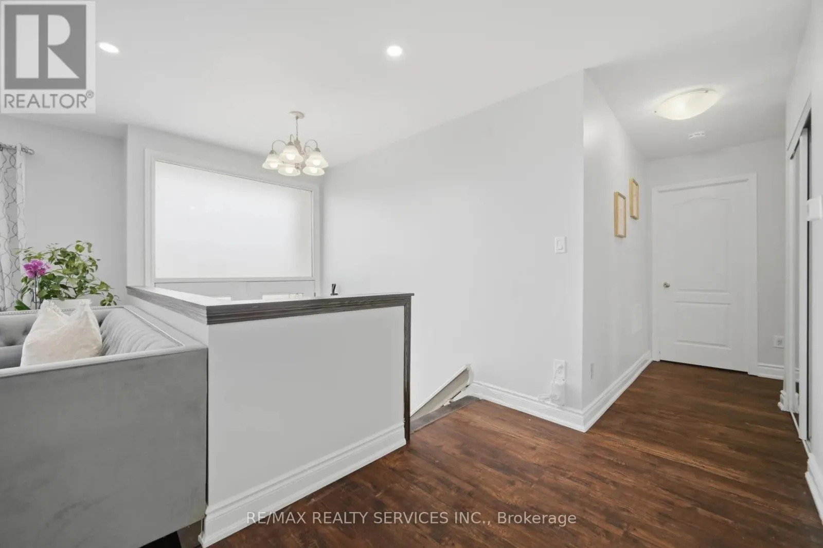 607 WOODWARD AVENUE