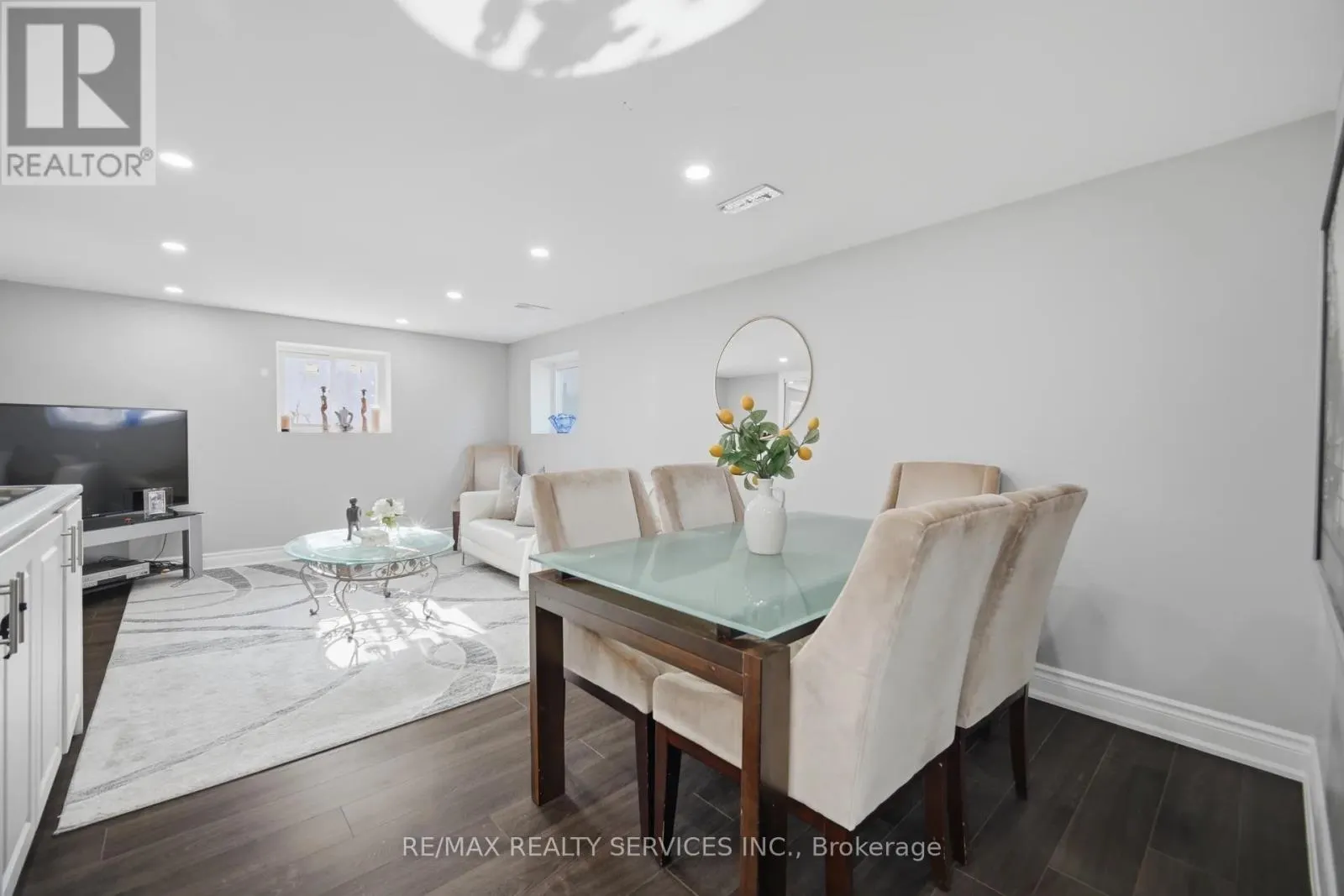 607 WOODWARD AVENUE