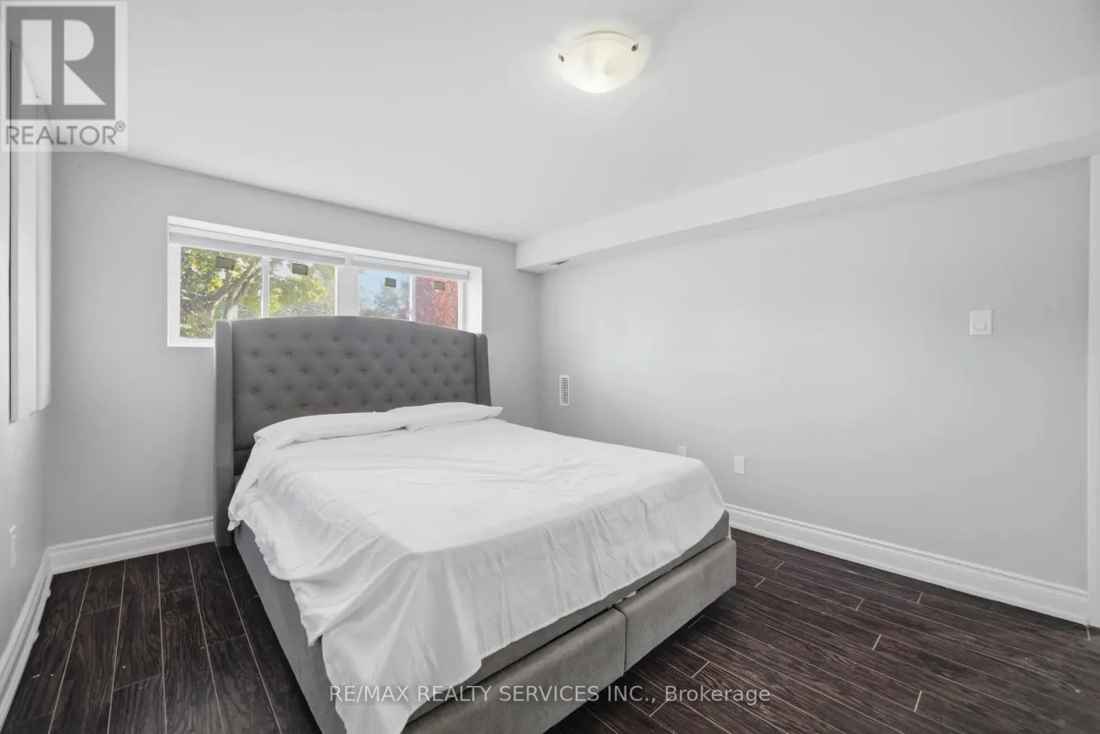 607 WOODWARD AVENUE