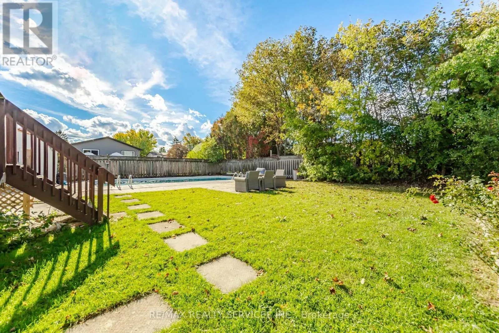 607 WOODWARD AVENUE
