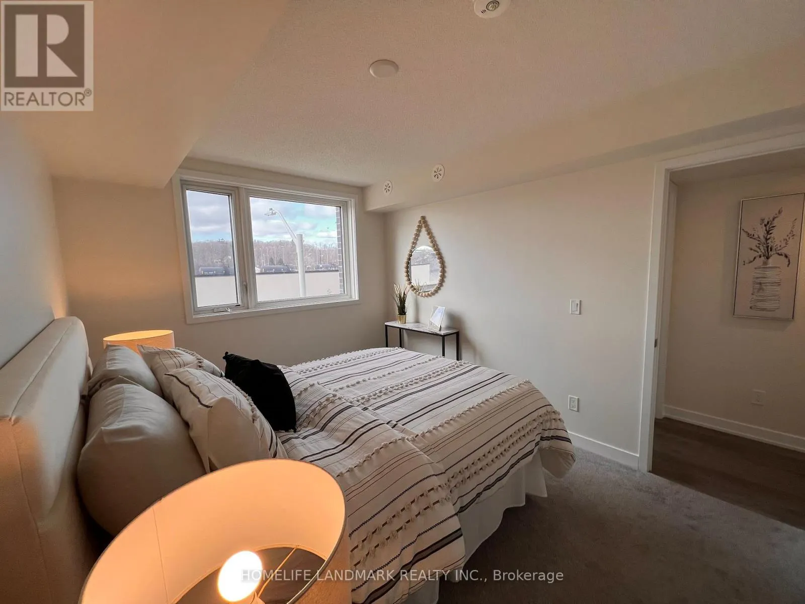 102 - 1135 COOKE BOULEVARD