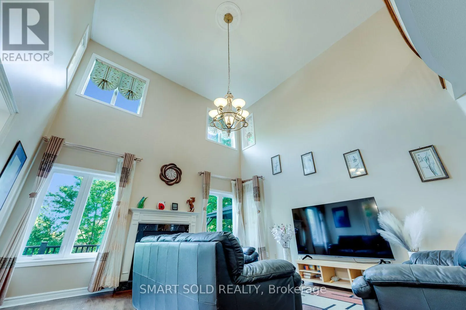 5291 FOREST HILL DRIVE