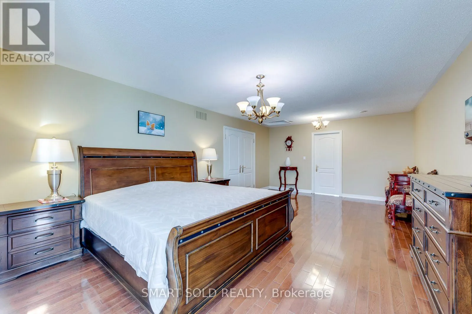 5291 FOREST HILL DRIVE