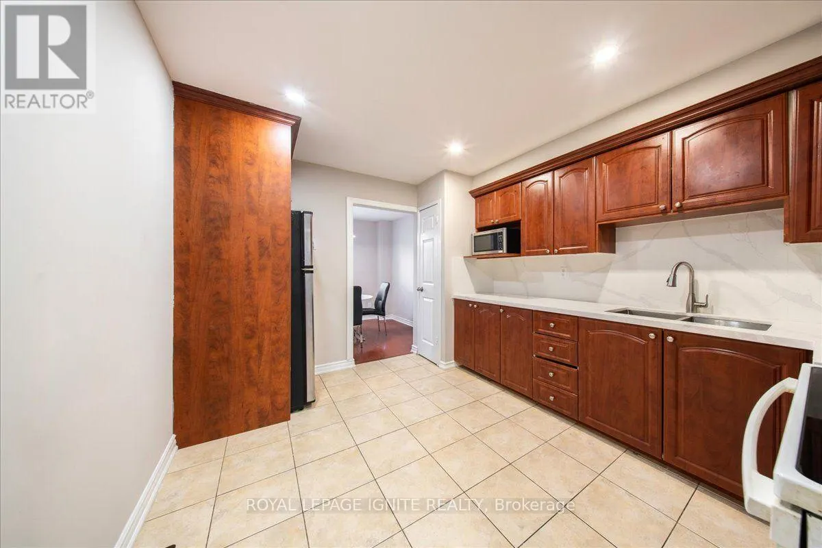 #103 - 1180 MISSISSAUGA VALLEY BOULEVARD