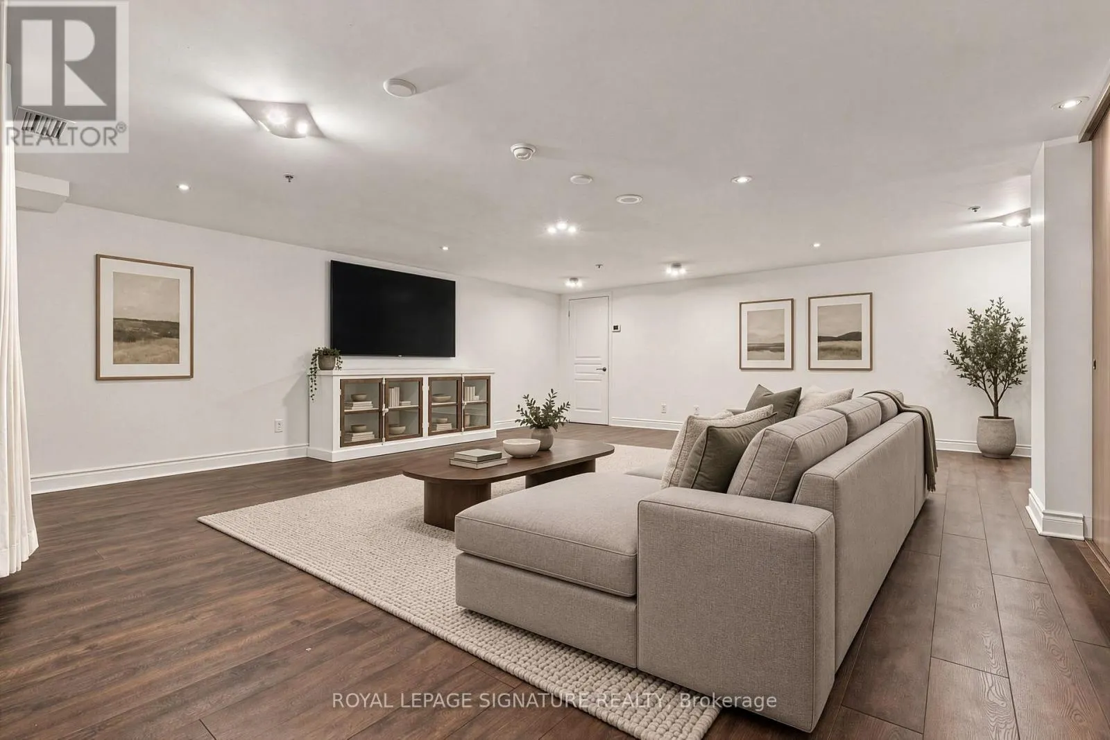 107 - 2230 LAKE SHORE BOULEVARD W